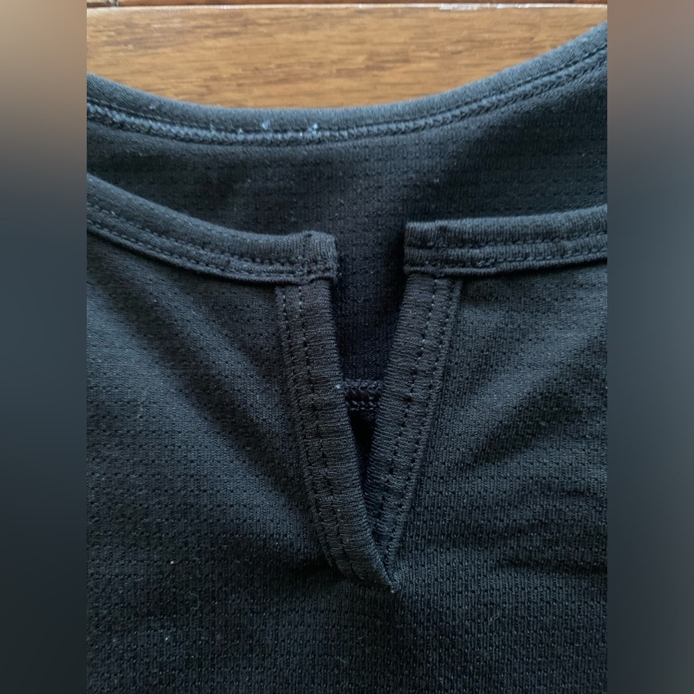 Lululemon Cropped Henley Tank Top - Picture 5 of 10